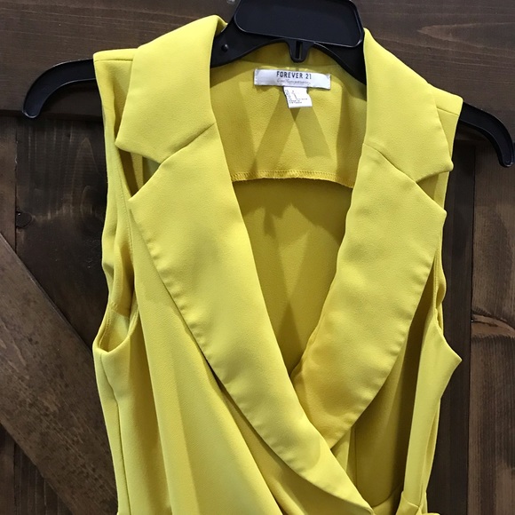 Yellow Dress with Statement Neckline - Picture 3 of 5